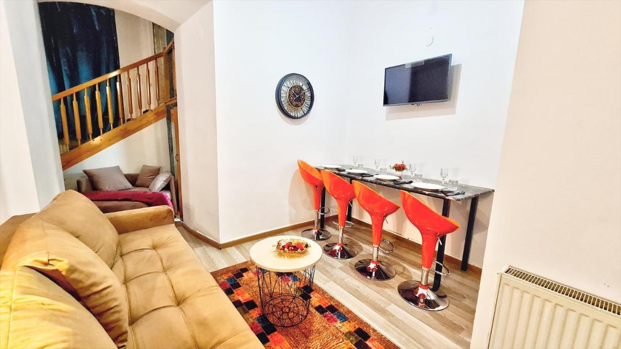 Royal Mansion In Unirii Square Apartment Клуж-Напока Екстериор снимка